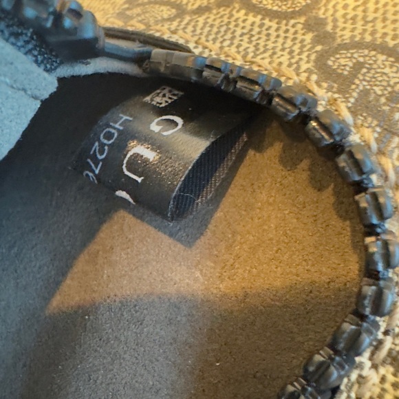 Gucci GG Supreme Monogram Belt Bag - Picture 5 of 10